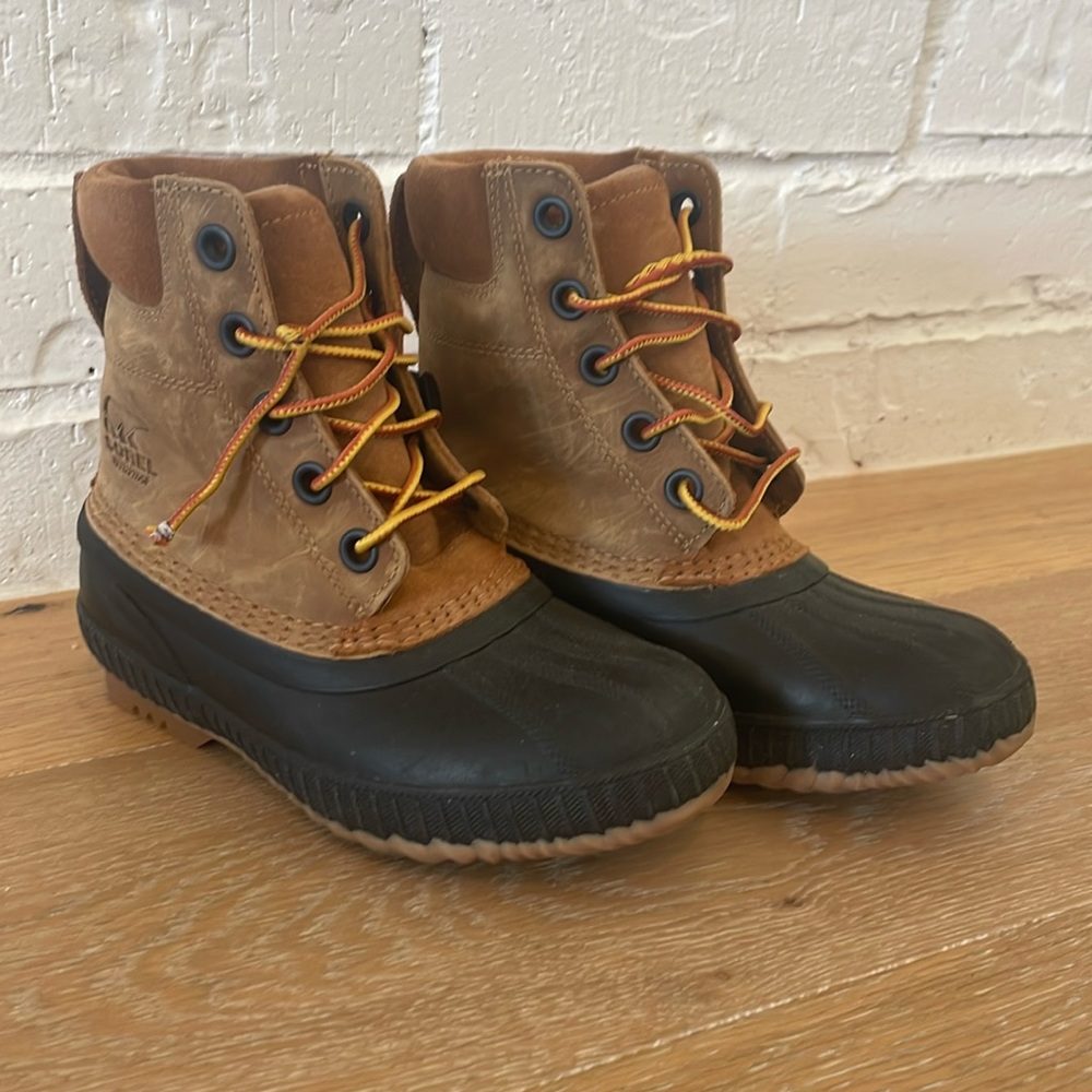 Boys Sorel Waterproof Boots size 3